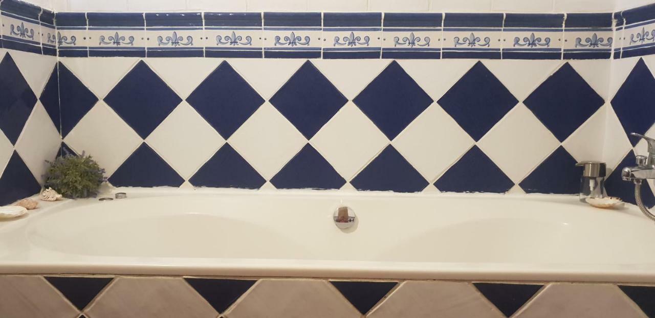Pillico El Pescador Apartment Estepona Luaran gambar